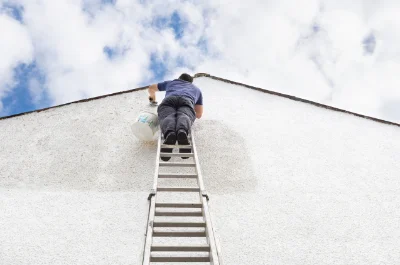 Peinture extérieure à la Martre — façades et ravalement